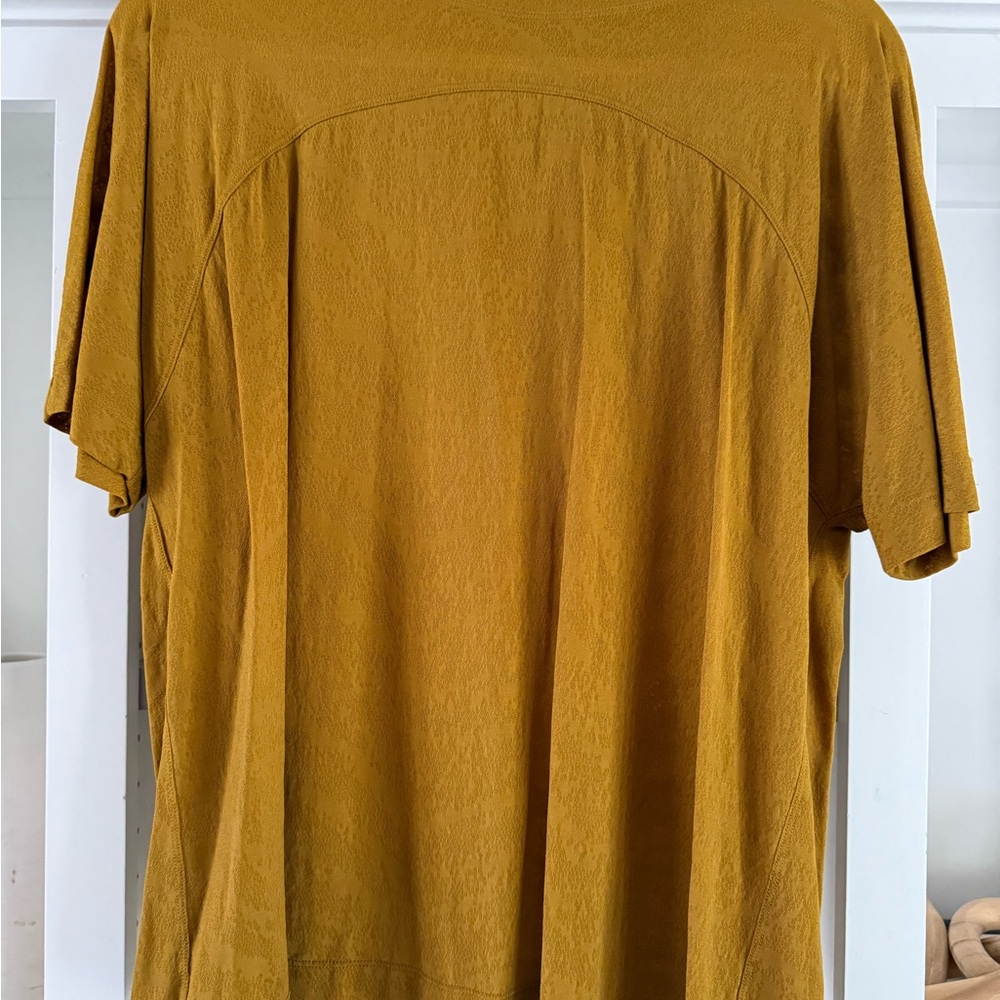 Lululemon relaxed fit training mustard tee
